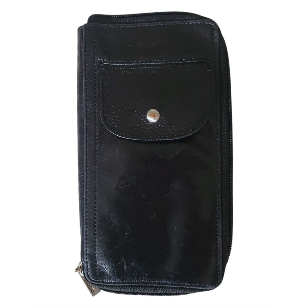 hobo tatum leather zip around cell phone wallet black